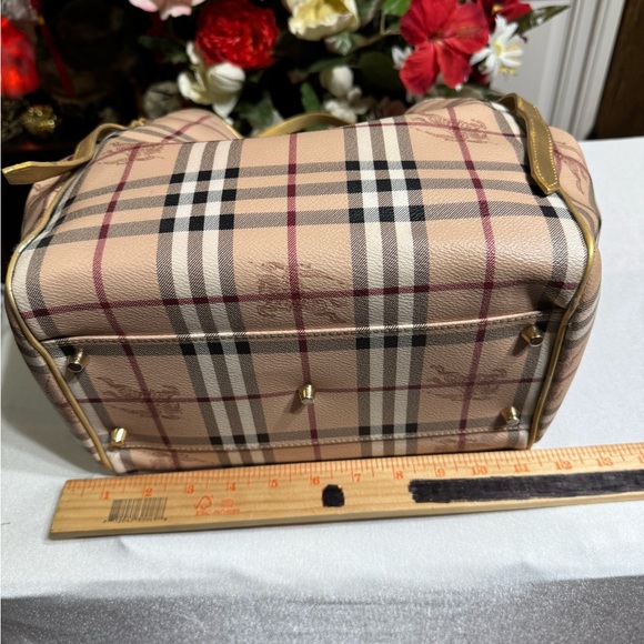 AUTHENTIC BURBERRY TOTE BAG - Picture 4 of 11